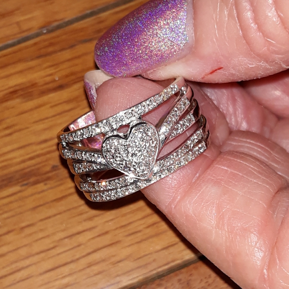 Beautiful Diamond Heart Ring